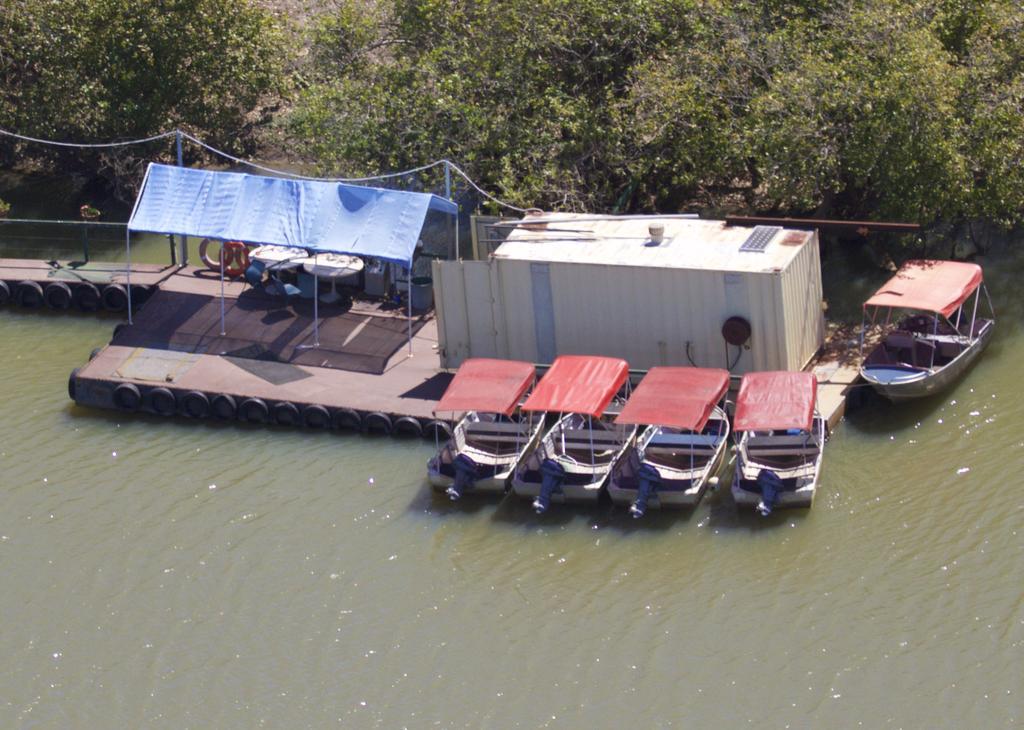 Corroboree Houseboats Marrakai Extérieur photo